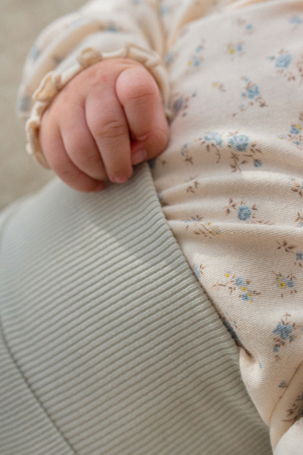 Back view of baby in Avauma Aileen Baby Leggings - Powder Mint, elastic high-waist design, snug fit Back view of baby in Avauma Aileen Baby Leggings - Powder Mint, elastic high-waist design, snug fit
