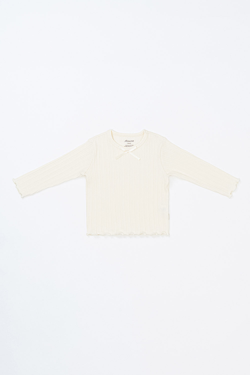 Avauma Chloe Ribbon T-shirt in Cotton Cream, a ribbed long-sleeve baby top with a sweet ribbon detail.
Avauma Chloe Ribbon T-shirt in Cotton Cream, a ribbed long-sleeve baby top with a sweet ribbon detail.