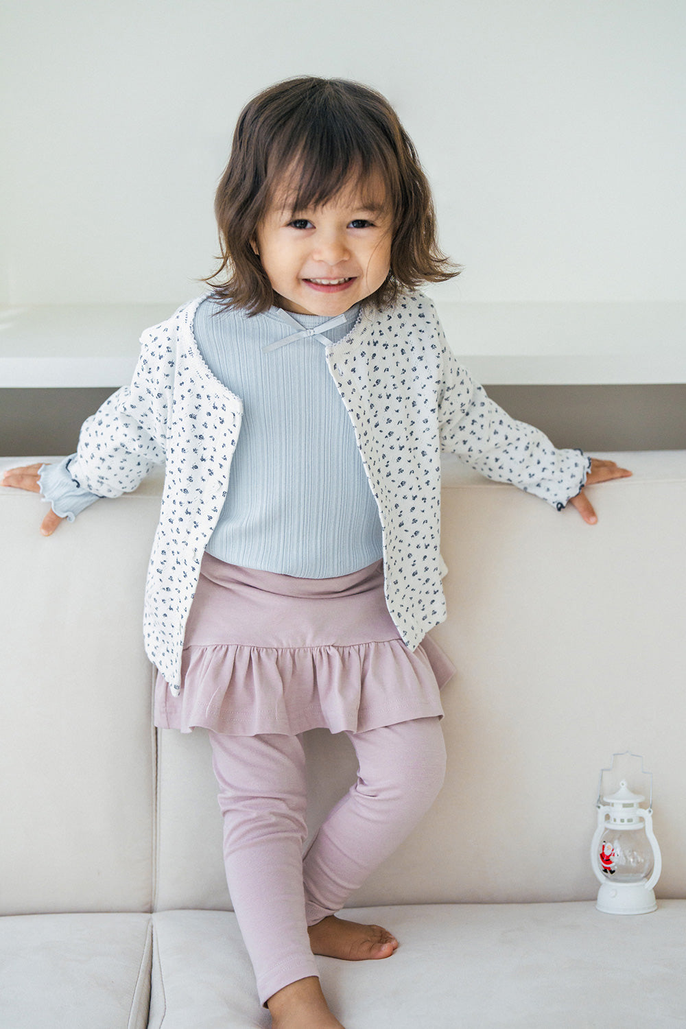 Layered baby outfit with Avauma Chloe Ribbon Long Sleeve Top – Stylish and comfortable
Layered baby outfit with Avauma Chloe Ribbon Long Sleeve Top – Stylish and comfortable