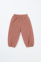 Avauma Breeze Jogger Pants in rose wood color, flat lay showing breathable cotton and elastic cuffs.
Avauma Breeze Jogger Pants in rose wood color, flat lay showing breathable cotton and elastic cuffs.