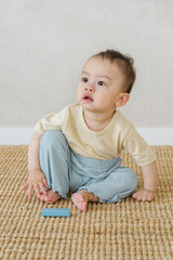 Infant in pastel mint pants with frill edge – Avauma
Infant in pastel mint pants with frill edge – Avauma