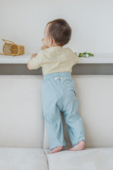 Back view of baby in soft mint pants – Avauma
Back view of baby in soft mint pants – Avauma