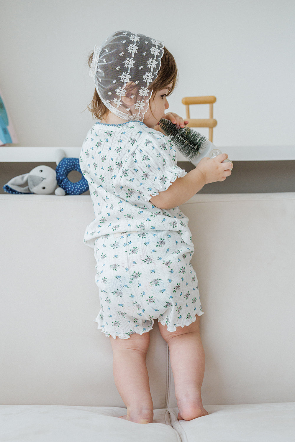 Close up of Avauma Petit Ruffle Bluebell set, soft fabric and delicate bluebell flower print.
Close up of Avauma Petit Ruffle Bluebell set, soft fabric and delicate bluebell flower print.