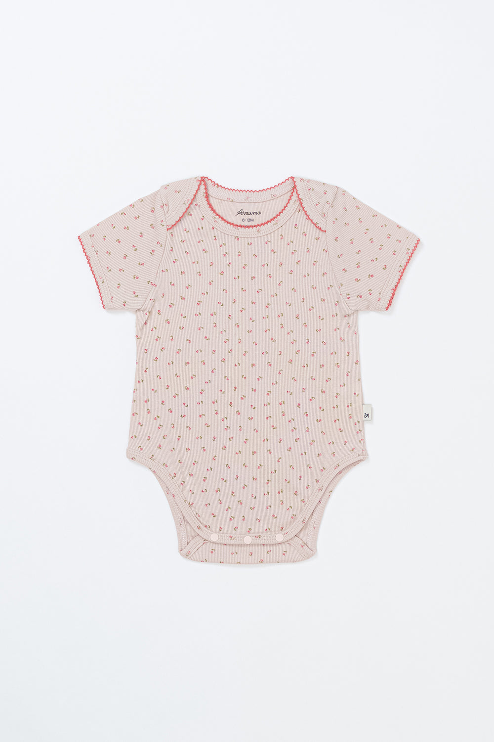 Flat Lay of Avauma Soft Rose Cocoa Short Sleeve Baby Bodysuit, Lightweight Floral Onesie for Summer
Flat Lay of Avauma Soft Rose Cocoa Short Sleeve Baby Bodysuit, Lightweight Floral Onesie for Summer