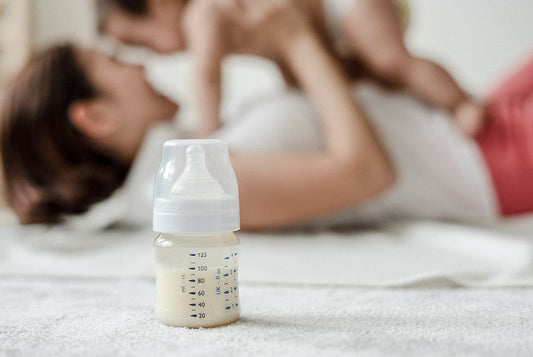 Your Guide to Baby Formula Feeding : How Much Formula Should My Baby Drink?