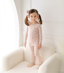 AVAUMA Bling Long Sleeve Set Pink Ruffle Shirring These pajamas have a stylish 'Ruffle Shirring' design and are soft, stretchy, and comfortable.