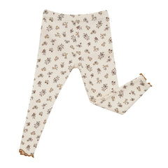 AVAUMA Laura Long Sleeve Set Beige Ruffle Shirring These pajamas have a stylish 'Ruffle Shirring' design and are soft, stretchy, and comfortable.