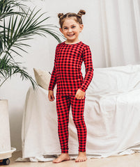 AVAUMA Xmas Long Pajama Check_red/Bk Christma Pattern Introducing our high-quality cotton sleepwear pajama with a touch of Christmas magic! Our cozy and ribbed-textured pajama offers ultimate comfort and is loved by both kids and parents for its durability.