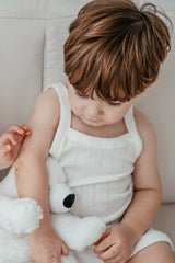 Natural Material: Cotton is a natural fiber, gentle on the skin and causing minimal irritation, allowing children to wear it comfortably all day long.