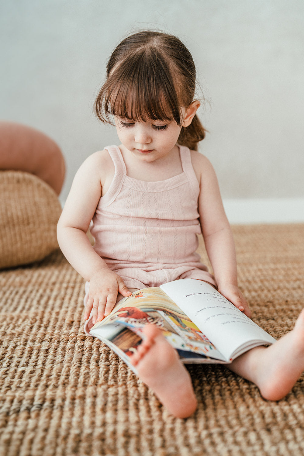 The stylish eyelet tank top set is perfect for outings to the grocery store, shopping mall, or nearby park. The unique and beautiful eyelet fabric enhances your child's style while ensuring comfort and breathability without slipping straps, making it an excellent choice for kids' outerwear.