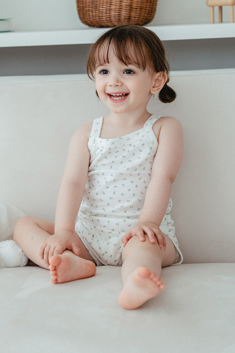 The stylish eyelet tank top set is perfect for outings to the grocery store, shopping mall, or nearby park. The unique and beautiful eyelet fabric enhances your child's style while ensuring comfort and breathability without slipping straps, making it an excellent choice for kids' outerwear.