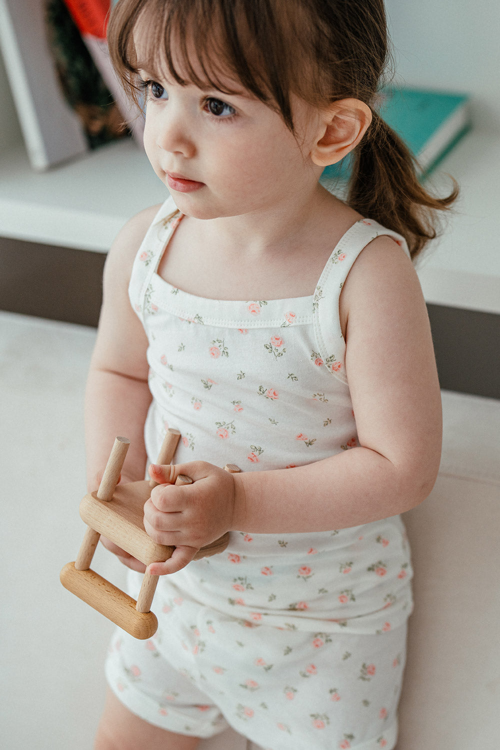 The stylish eyelet tank top set is perfect for outings to the grocery store, shopping mall, or nearby park. The unique and beautiful eyelet fabric enhances your child's style while ensuring comfort and breathability without slipping straps, making it an excellent choice for kids' outerwear.