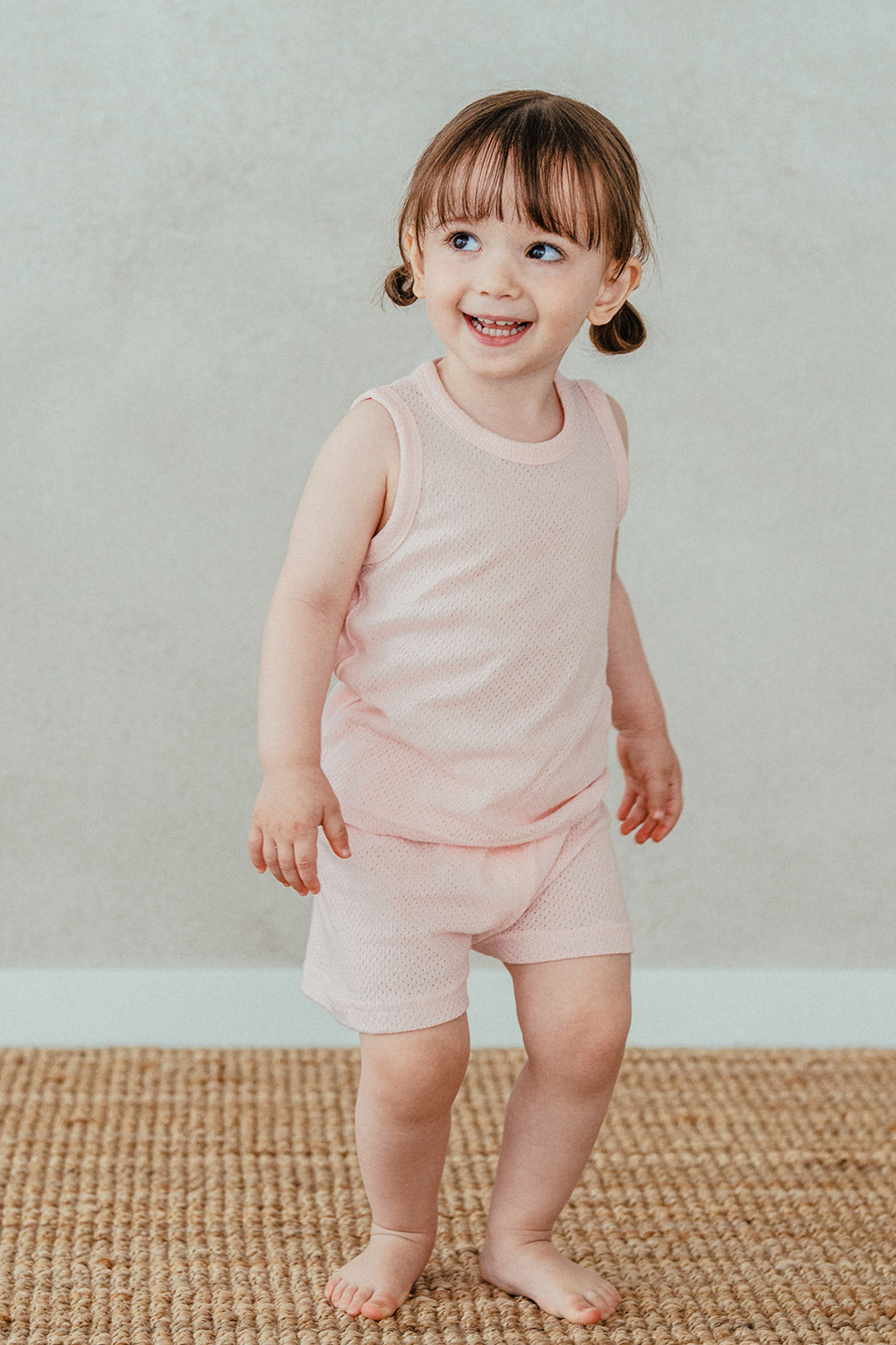 The Ice Cream Mesh Sleeveless Set is perfect not only for hot summer days at home but also for vacation season. Made from lightweight functional mesh material, it allows excellent airflow, keeping cool and drying quickly even if splashed with water.