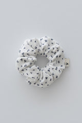 Indigo whisper floral scrunchie with navy flower print on white – Avauma

