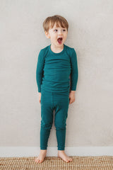 AVAUMA Pure Solid Green Christmas Xmas Costume Long Sleeve Set Comfortable Fabric We just launched The New Baby Pajamas. Super Premium Cotton Pjs set are well made with high quality cotton. Sure you will buy it again. This is makes it ideal for daily life. AVAUMA Pajamas has become a popular clothes for underwear and leisure clothes.