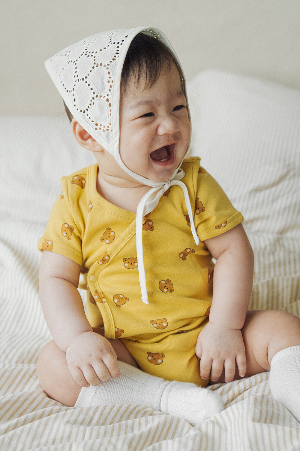 Avauma baby wearing bodysuit short sleeve wrap style yellow bear print soft cotton baby outfit