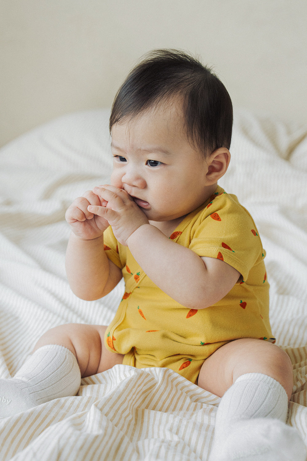 Avauma baby bodysuit outfit short sleeve yellow carrot print comfortable newborn daily wear