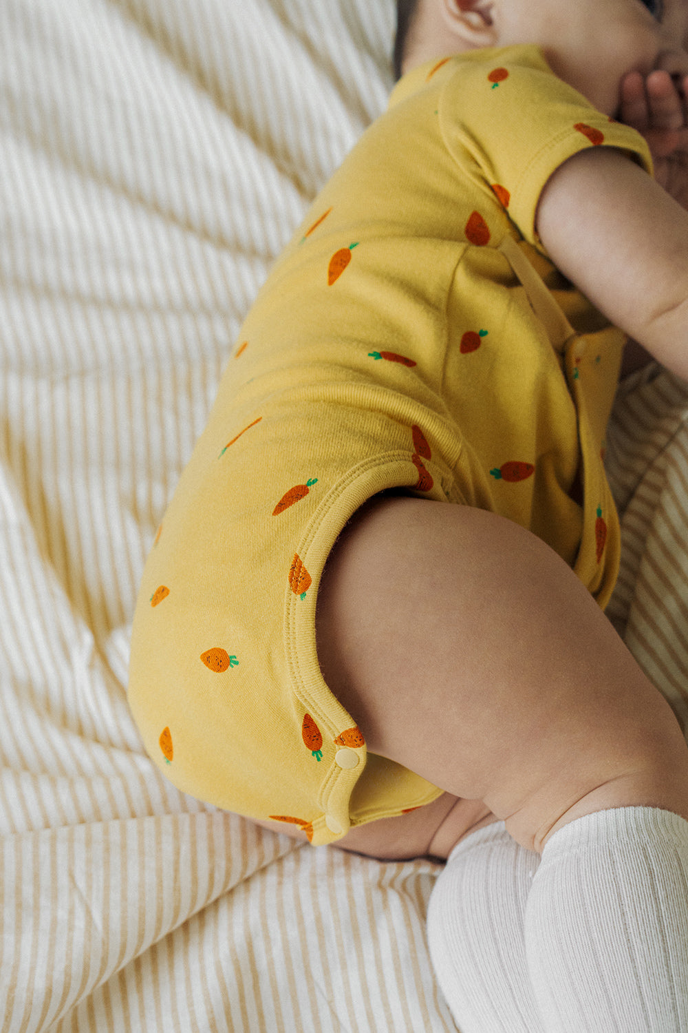 Avauma baby bodysuit detail short sleeve wrap style yellow carrot print snap closure cotton fabric