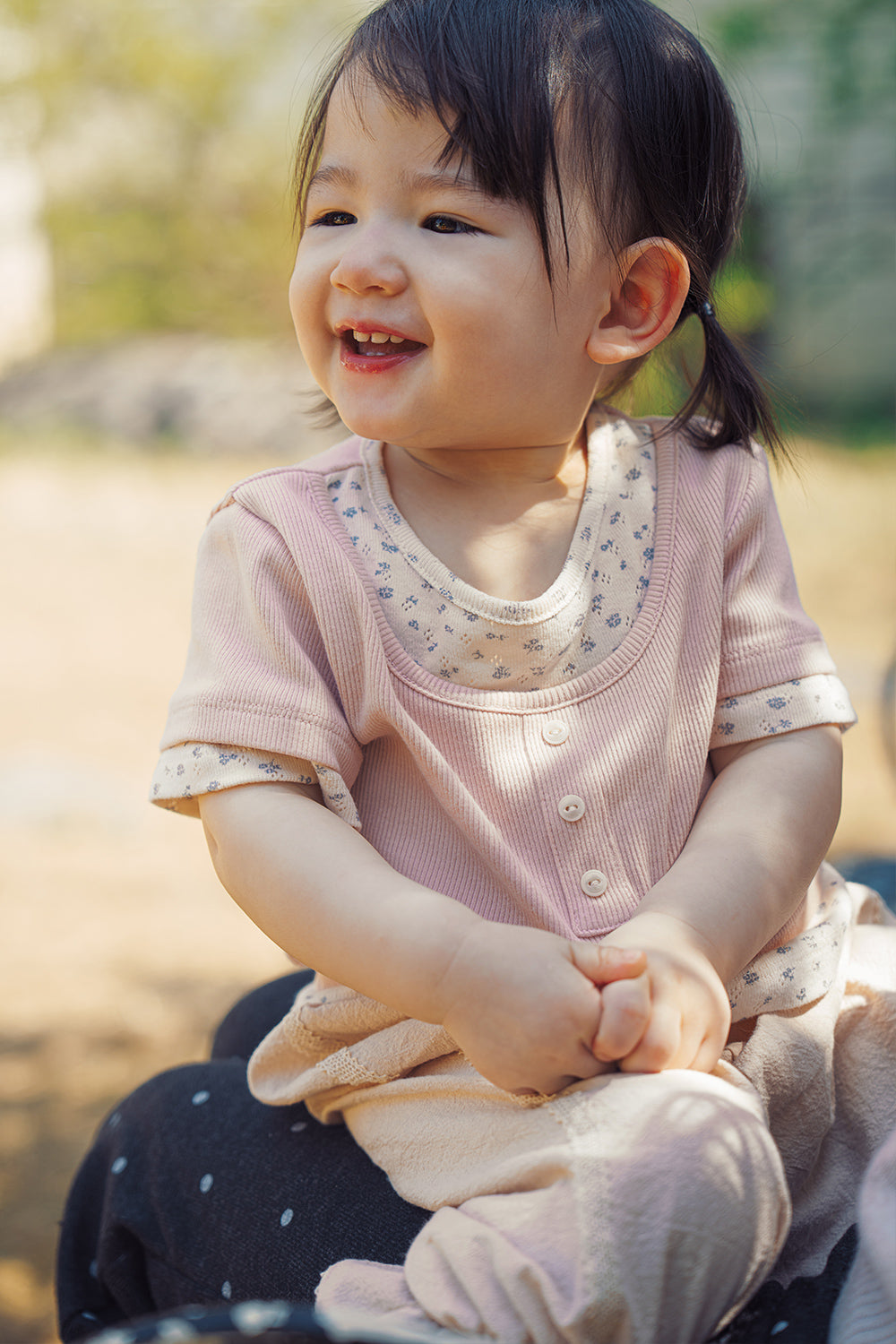 Avauma baby outfit styling oat beige jogger pants summer baby outfit