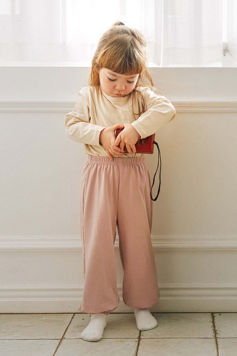 avauma baby jogger pants in soft pink, toddler comfortable daily outfit
