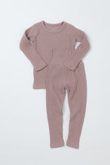 Soft ribbed baby pajamas set in Berry Berry Strawberry color by Avauma, long sleeve cotton and modal sleepwear for comfortable baby sleep.
