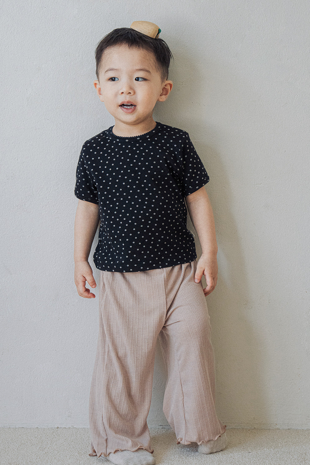 Avauma toddler outfit black floral t-shirt stylish baby everyday wear